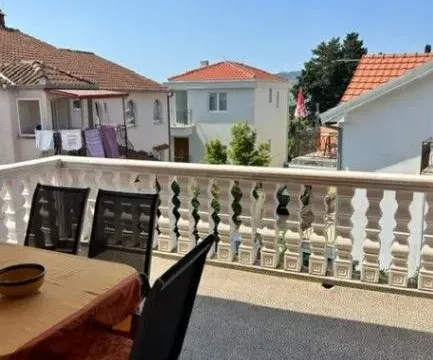 Izdavanje, dvosoban stan, 120m², Seljanovo, Tivat - image 9