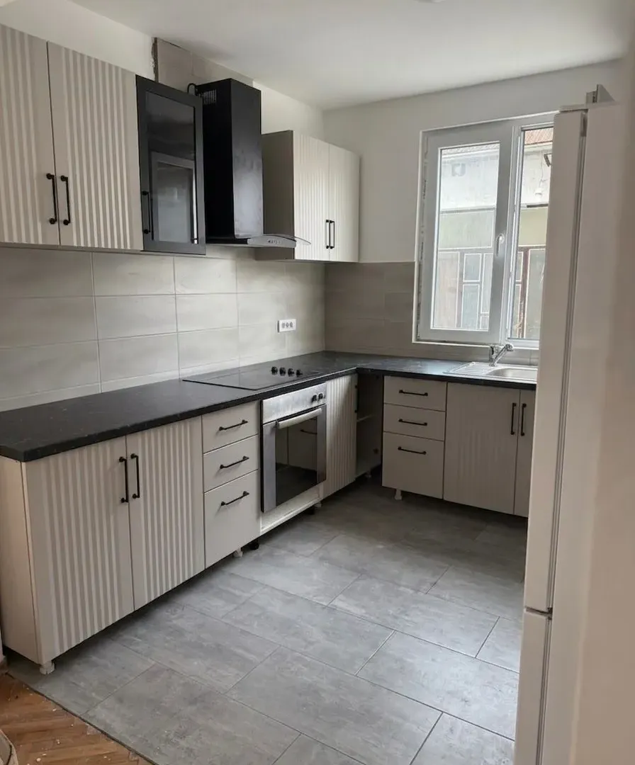 Rent, house, 180m², Palilula Sve Podlokacije, Beograd