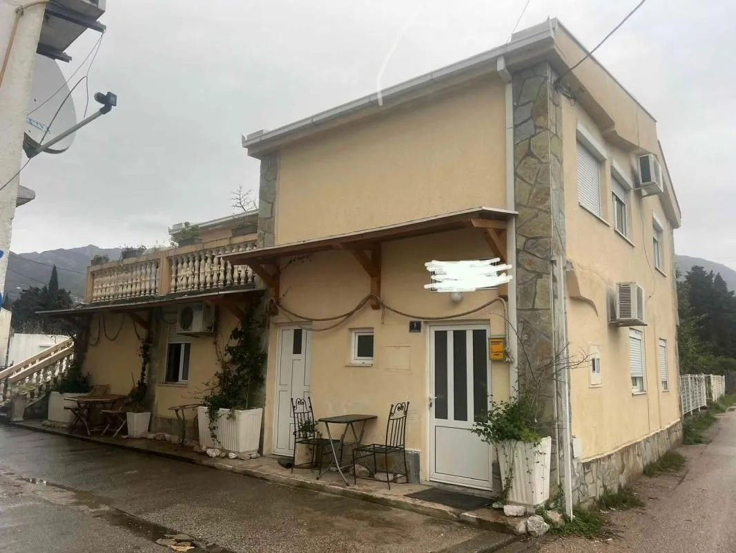 Sale, house, 200m², Bar, Crna Gora
