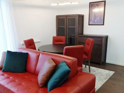 Izdavanje, trosoban stan, 64m², Vračar Sve Podlokacije, Beograd - image 3