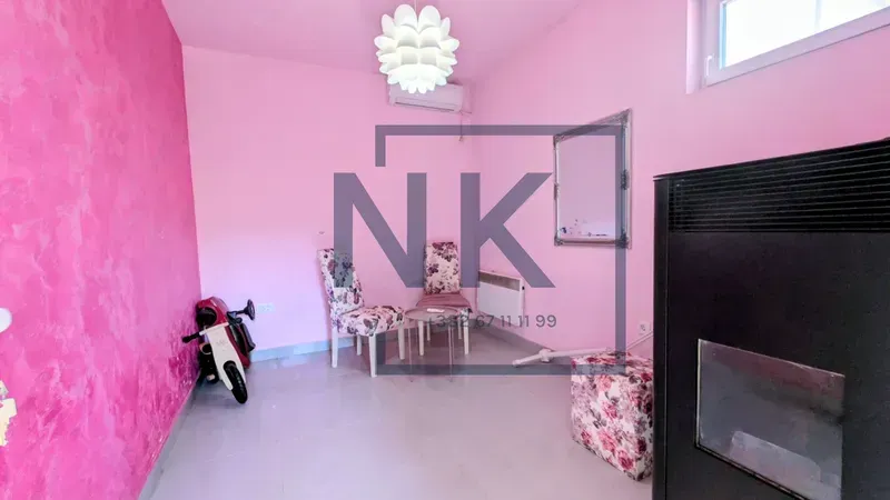 Prodaja, kuća, 110m², Stari Aerodrom, Podgorica