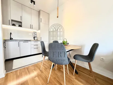 Rent, one bedroom apartment, 40m², Pobrežje, Podgorica - image 6