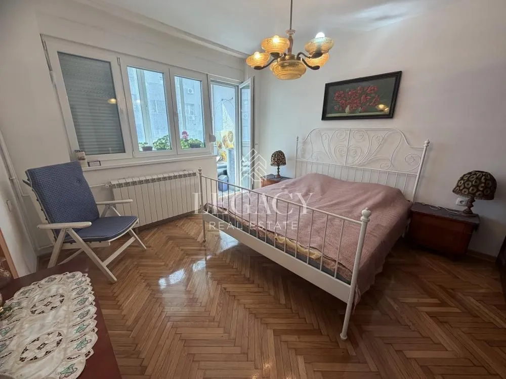 Izdavanje, trosoban stan, 65m², Palata Pravde, Beograd