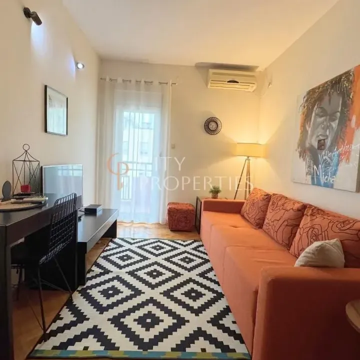 Izdavanje, stan, 40m², Blok 9, Podgorica