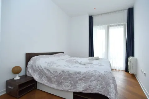 Rent, one bedroom apartment, 64m², Tre Canne, Budva - image 2