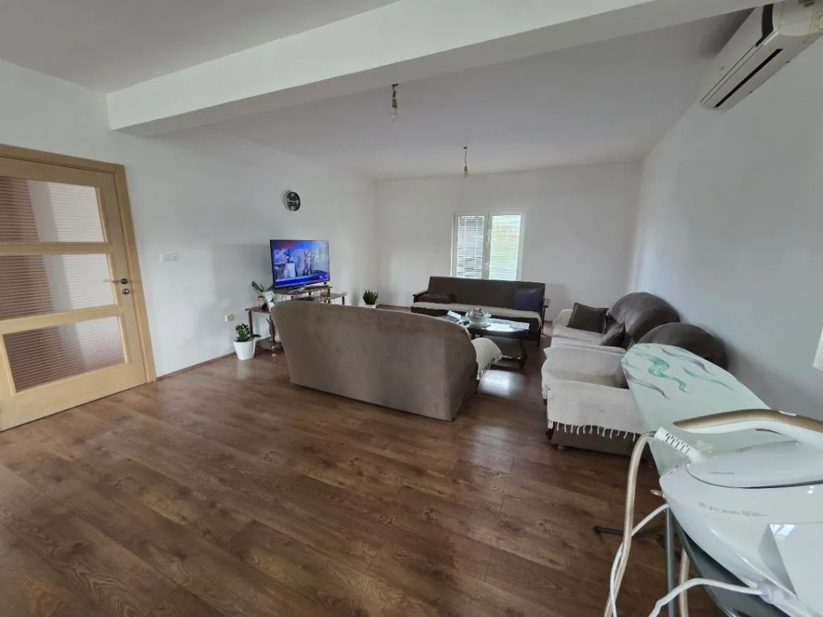 Sale, house, 310m², Donja Gorica, Podgorica