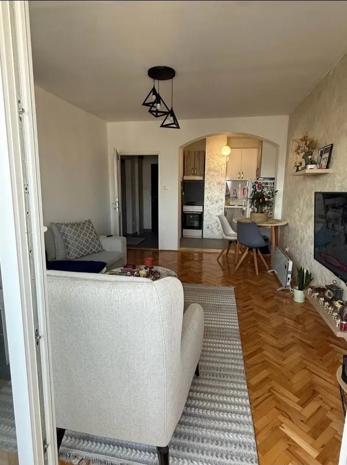 Prodaja, jednosoban stan, 42m², Autobuska stanica, Podgorica