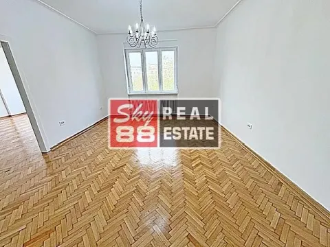 Izdavanje, četvorosoban stan, 136m², Stari Grad, Beograd - image 2