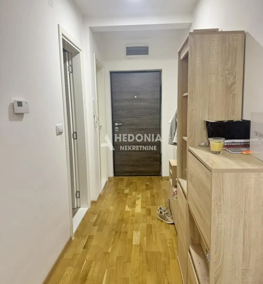 Rent, one bedroom apartment, 30m², Zemun Gornji Grad, Zemun Sve Podlokacije