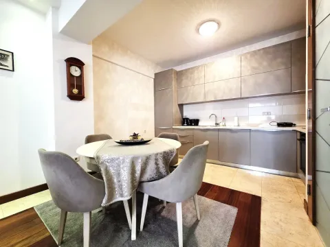 Izdavanje, stan, 76m², Centar, Podgorica - image 7