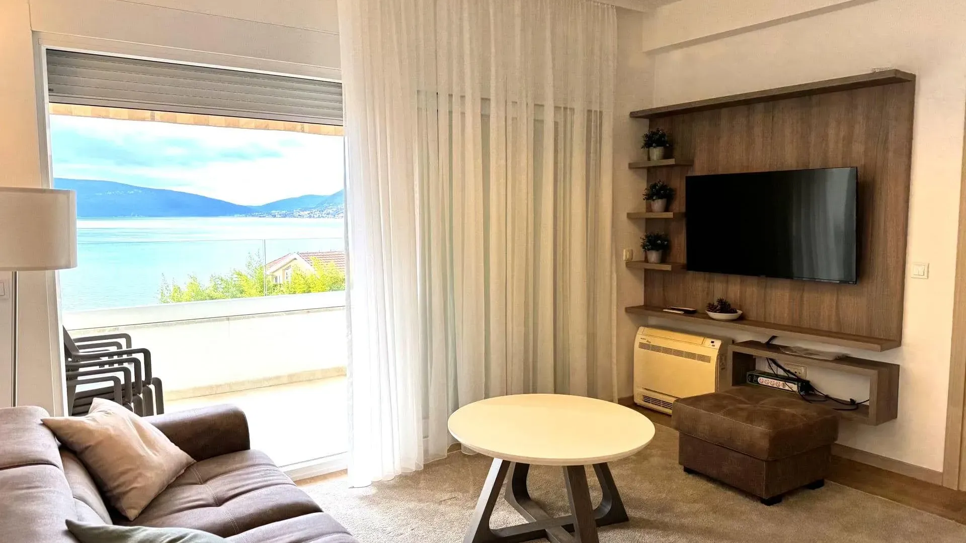 Prodaja, stan, 66m², Tivat, Crna Gora