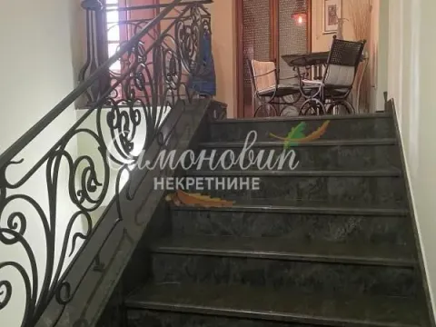 Prodaja, kuća, 700m², Sremska Mitrovica, Srbija - image 11