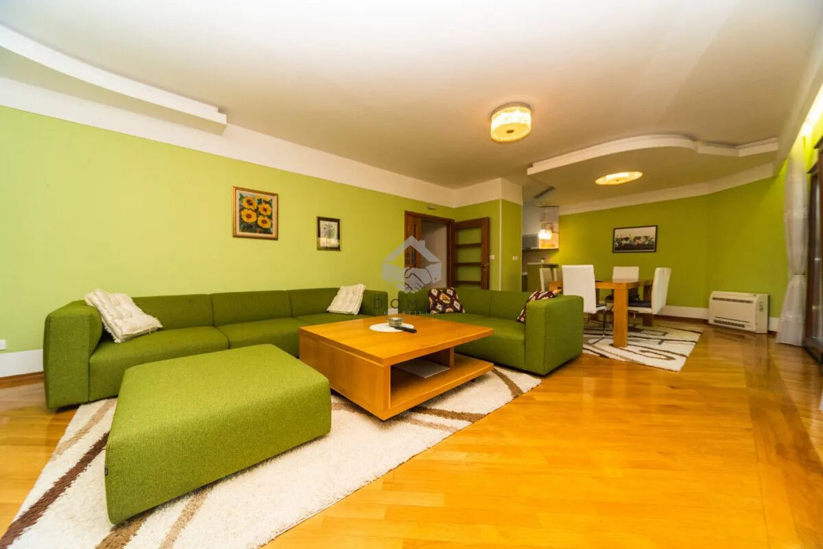 Prodaja, trosoban stan, 137m², Centar, Podgorica