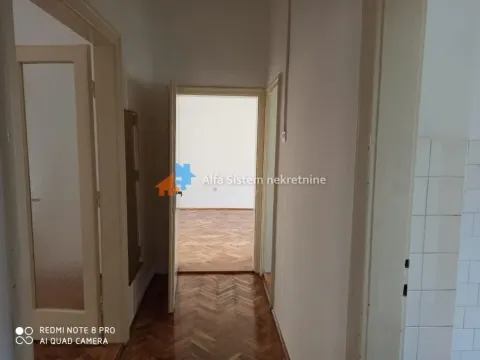 Izdavanje, trosoban stan, 70m², Stari Grad, Beograd - image 4