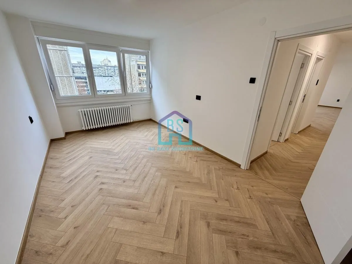 Prodaja, trosoban stan, 73m², Bulevar Oslobodjenja, Novi Sad Sve Podlokacije