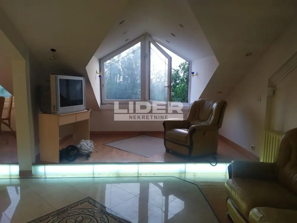 Sale, three bedroom apartment, 75m², Višnjička Banja, Palilula Sve Podlokacije