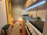 Izdavanje, dvosoban stan, 60m², Blok 6, Podgorica - image 8