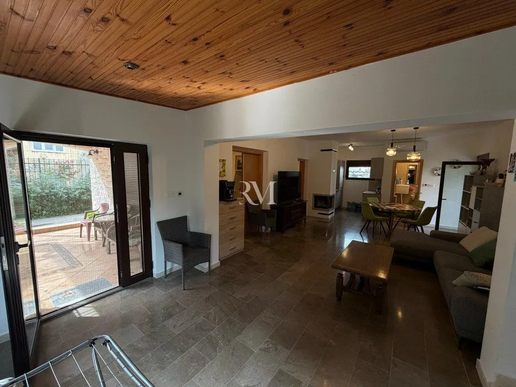 Rent, house, 166m², Seljanovo, Tivat