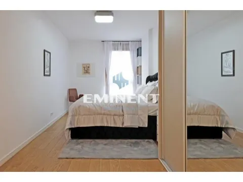 Izdavanje, trosoban stan, 89m², Savski Venac, Beograd - image 8