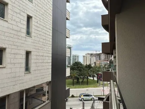 Prodaja, jednosoban stan, 38m², Centar, Budva - image 2