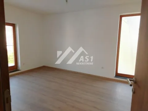 Rent, house, 268m², Avijatičarsko naselje, Novi Sad Sve Podlokacije - image 2