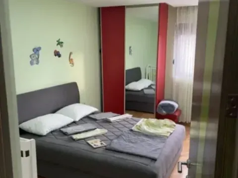 Izdavanje, jednosoban stan, 57m², Stari Aerodrom, Podgorica - image 6