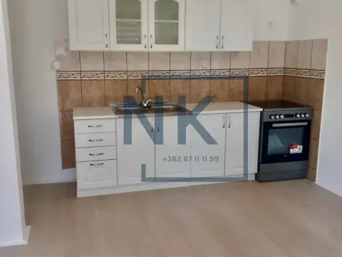 Izdavanje, jednosoban stan, 50m², Stari Aerodrom, Podgorica