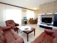 Prodaja, kuća, 176m², Rijeka Reževići, Budva - image 5