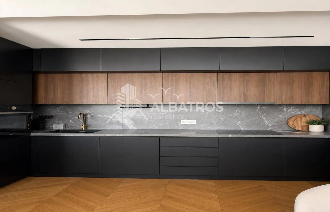 Sale, two bedroom apartment, 105m², Centar, Bar