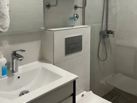 Rent, two bedroom apartment, 62m², Seljanovo, Tivat - image 4