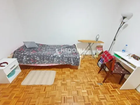 Prodaja, četvorosoban stan, 77m², Stari Grad, Beograd - image 5