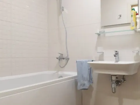 Izdavanje, jednosoban stan, 43m², City Kej, Podgorica - image 10