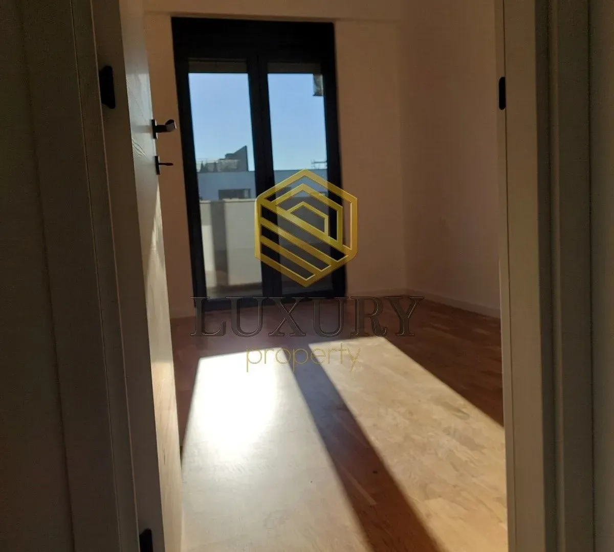 Prodaja, jednosoban stan, 41m², Stari Aerodrom, Podgorica
