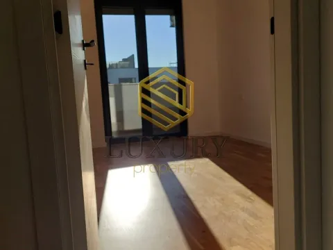 Prodaja, jednosoban stan, 41m², Stari Aerodrom, Podgorica - image 4