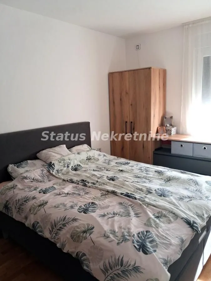 Prodaja, četvorosoban stan, 98m², Petrovaradin, Novi Sad