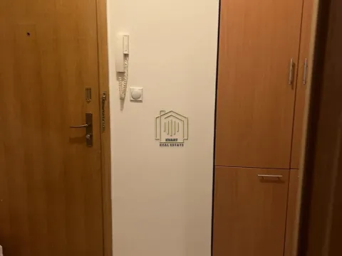 Izdavanje, jednosoban stan, 56m², Stari Aerodrom, Podgorica - image 7