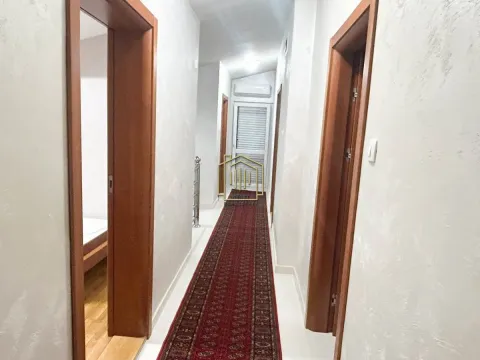 Rent, house, 220m², Konik, Podgorica - image 11