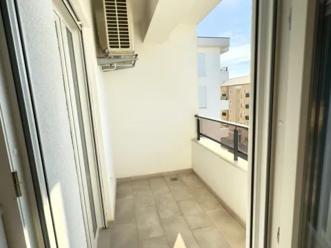 Rent, one bedroom apartment, 48m², Zabjelo, Podgorica - image 13