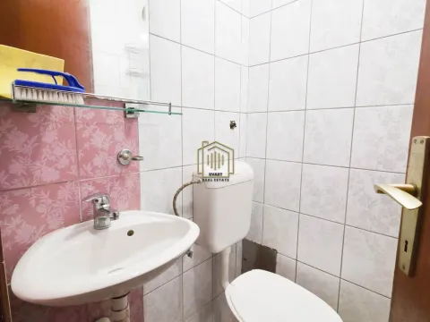 Izdavanje, dvosoban stan, 80m², Malo Brdo, Podgorica - image 10