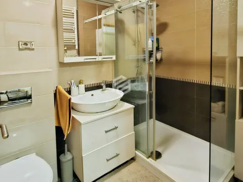 Prodaja, jednosoban stan, 52m², Blok 6, Podgorica - image 10