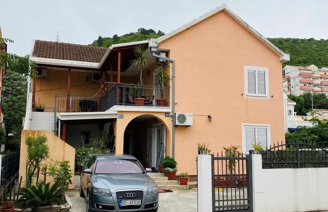 Sale, house, 238m², Golubovina, Budva