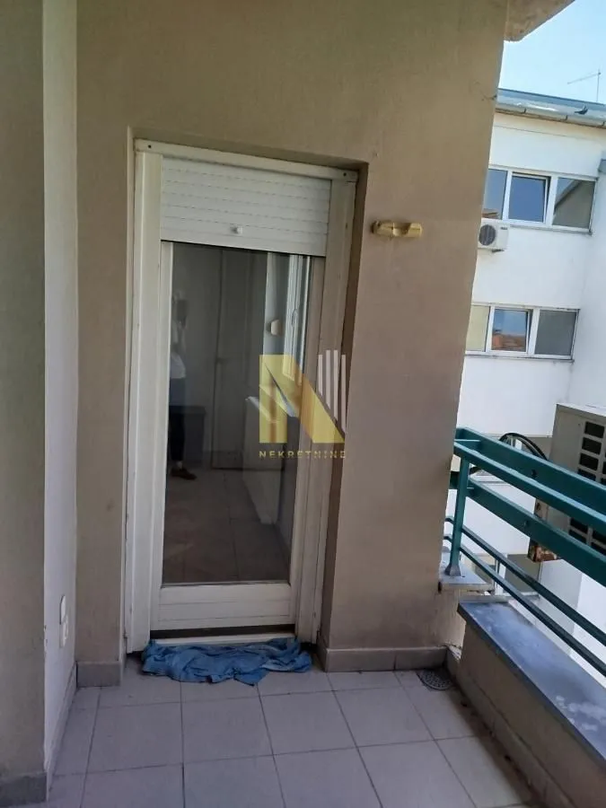 Prodaja, trosoban stan, 101m², Bulevar Oslobodjenja, Novi Sad Sve Podlokacije