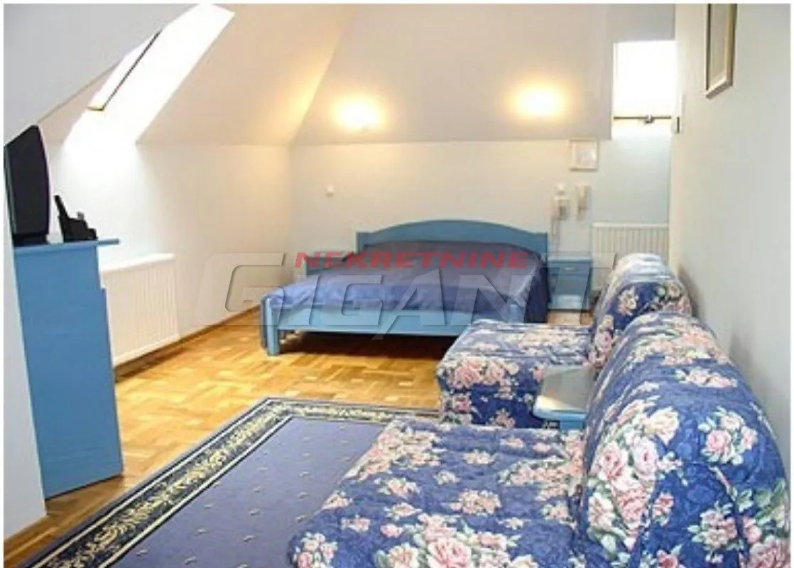 Prodaja, kuća, 377m², Đurkovac, Zlatibor