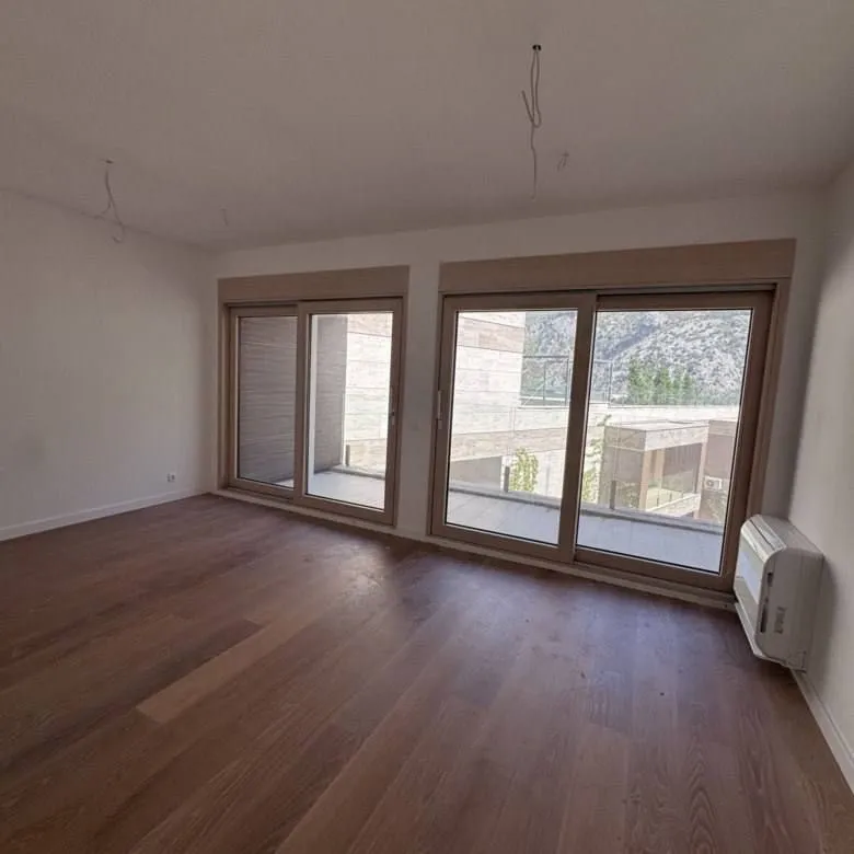 Prodaja, kuća, 173m², Centar, Kotor