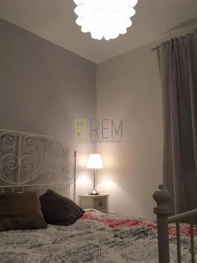 Prodaja, dvosoban stan, 47m², Dalmatinska ulica, Podgorica