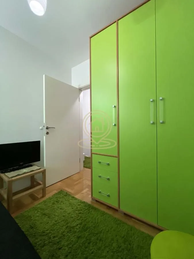 Izdavanje, dvosoban stan, 65m², Detelinara, Novi Sad Sve Podlokacije