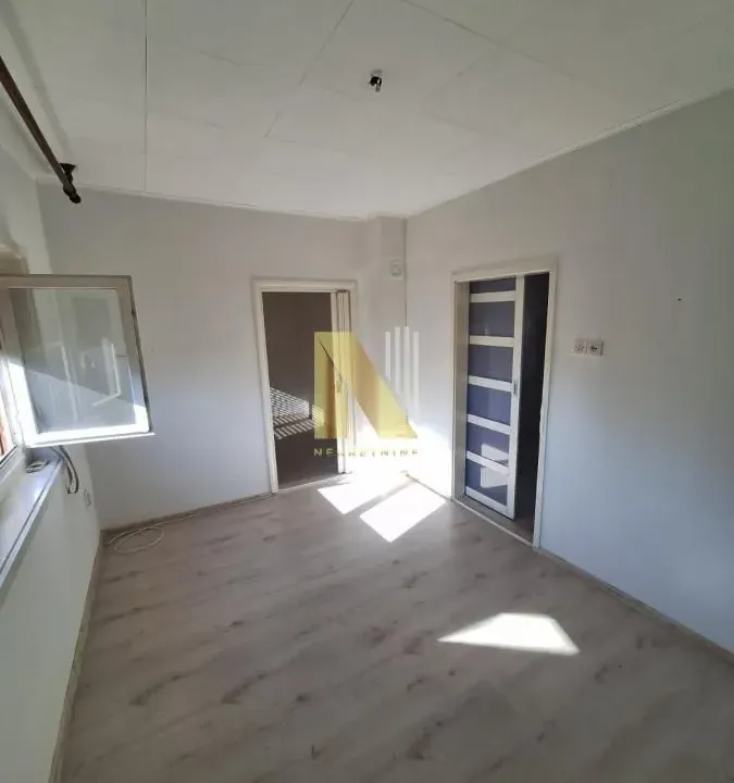 Prodaja, jednosoban stan, 29m², Podbara, Novi Sad Sve Podlokacije