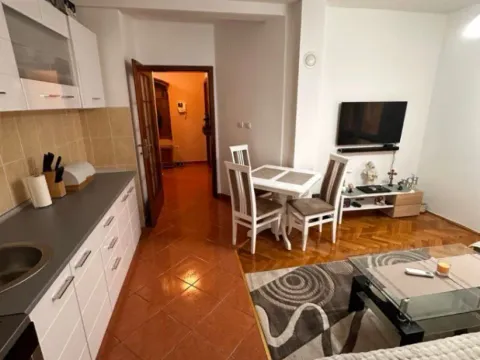 Prodaja, jednosoban stan, 45m², Makedonsko naselje, Bar - image 6