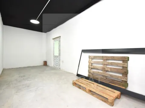 Rent, office space, 116m², Stari Aerodrom, Podgorica - image 7