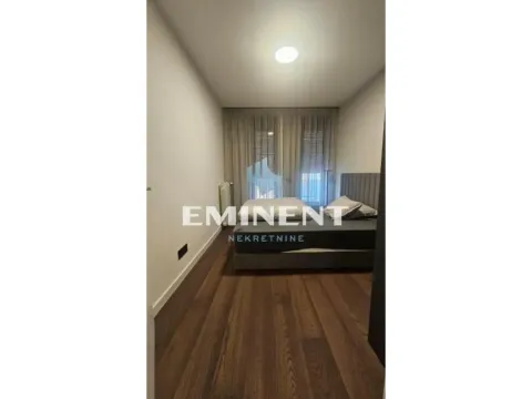 Prodaja, trosoban stan, 64m², Južni Bulevar, Vračar Sve Podlokacije - image 9